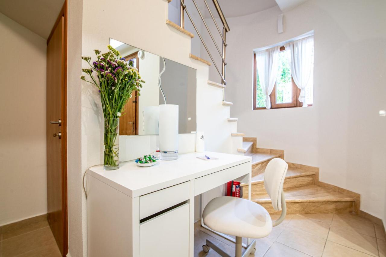Eleni Luxury Maisonette With Jacuzzi * Héraklion